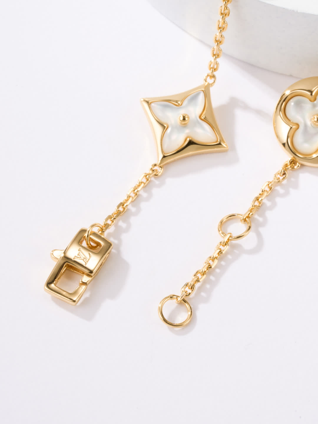 Van Cleef & Arpels Gold Flower Bracelet